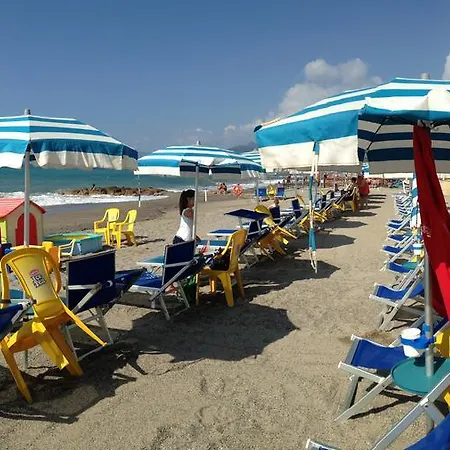 Le Saline Ξενοδοχείο με διαμερίσματα 4*