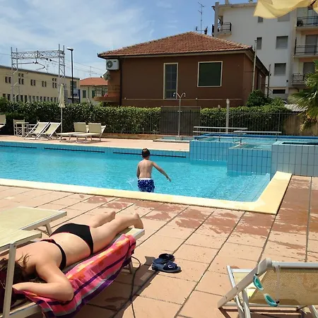 Hotel apartamentowy Le Saline 2*