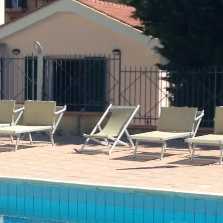 Hotel apartamentowy Le Saline Borgio Verezzi