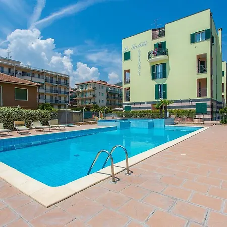 Le Saline Aparthotel 2*