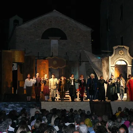 Ξενοδοχείο με διαμερίσματα Le Saline