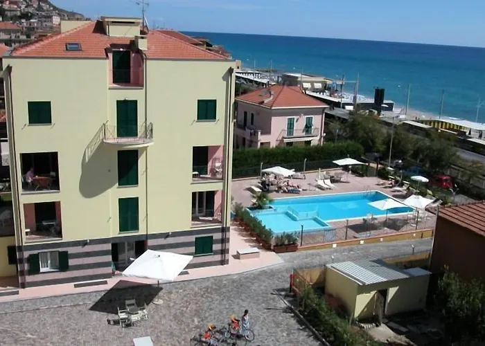 Apartmanhotel Le Saline 4*